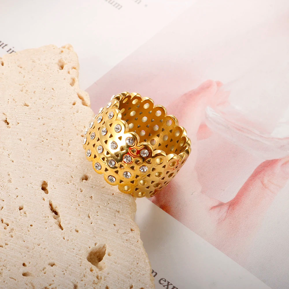 Golden Lattice Ring