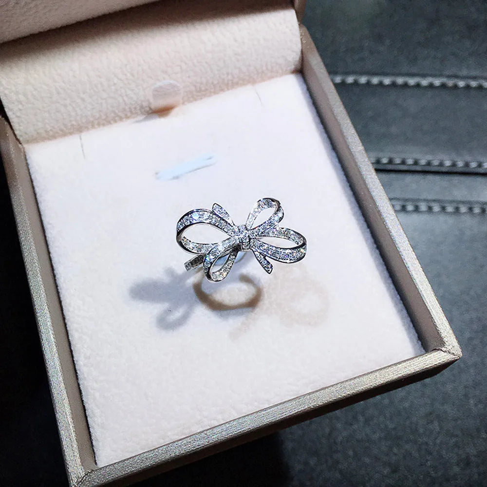 Romance Bow Zircon Ring