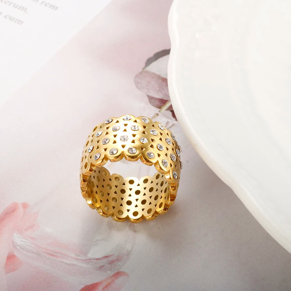 Golden Lattice Ring