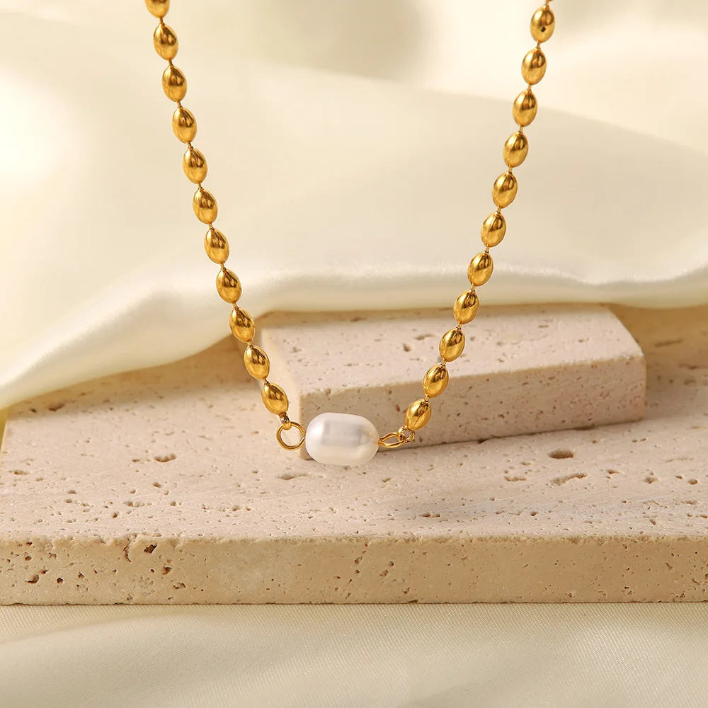 Elegant Pearl Necklace & Bracelet Set