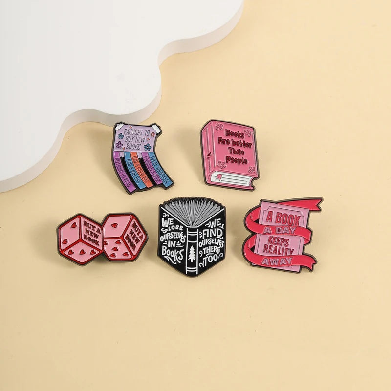 Read & Dream Pin
