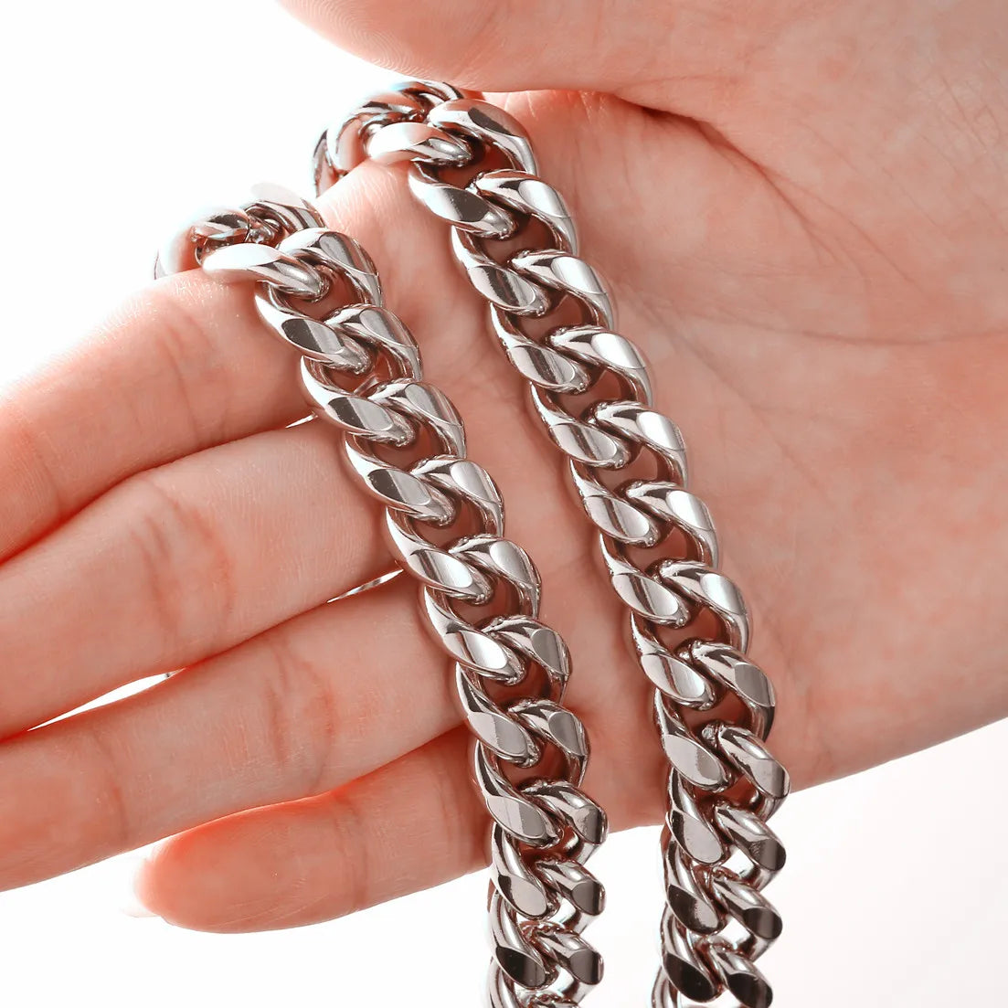 Nova Miami Necklace