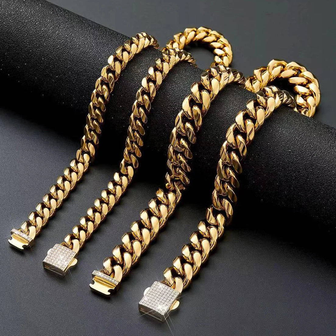 Nova Miami Necklace