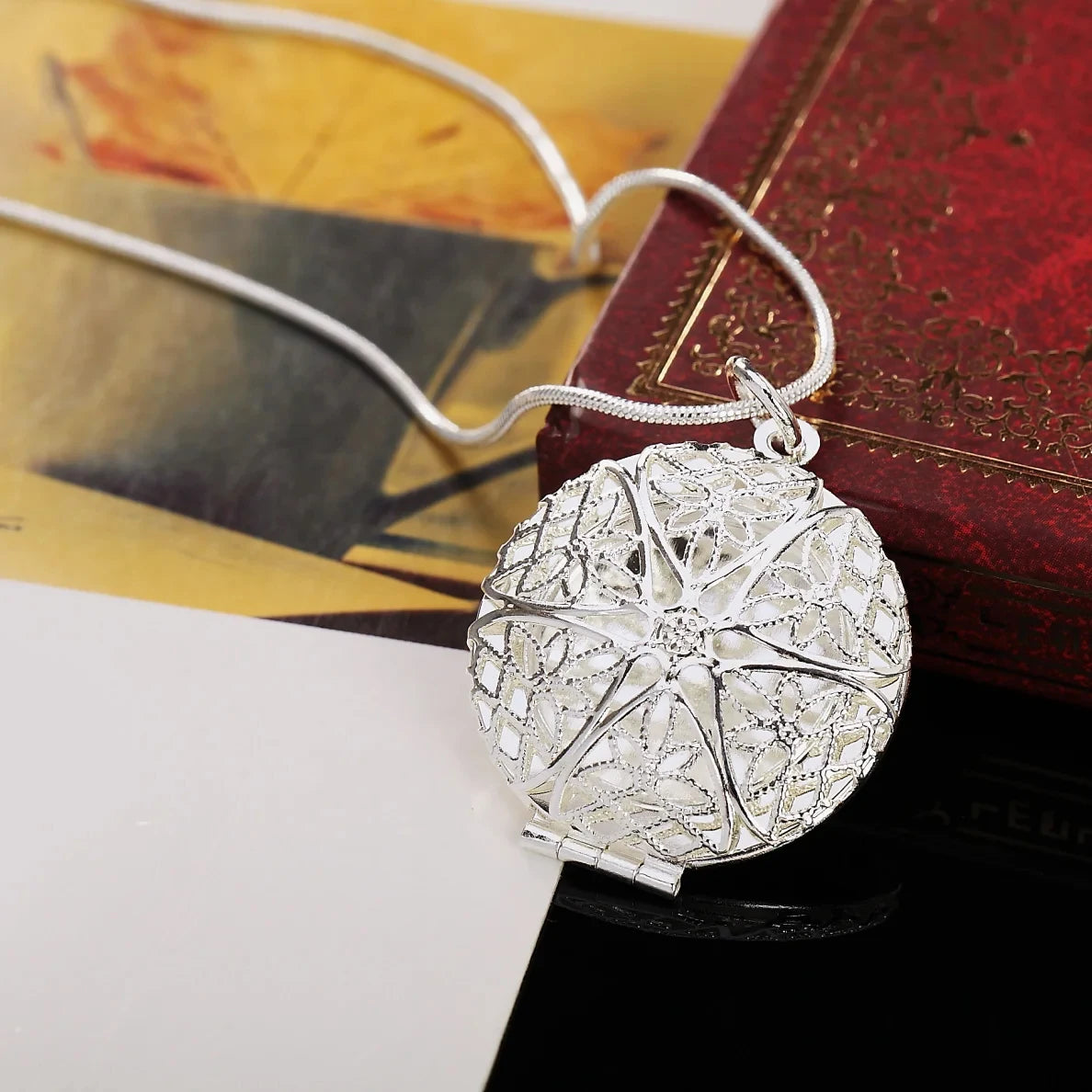 925 Sterling Silver Memory Locket Necklace