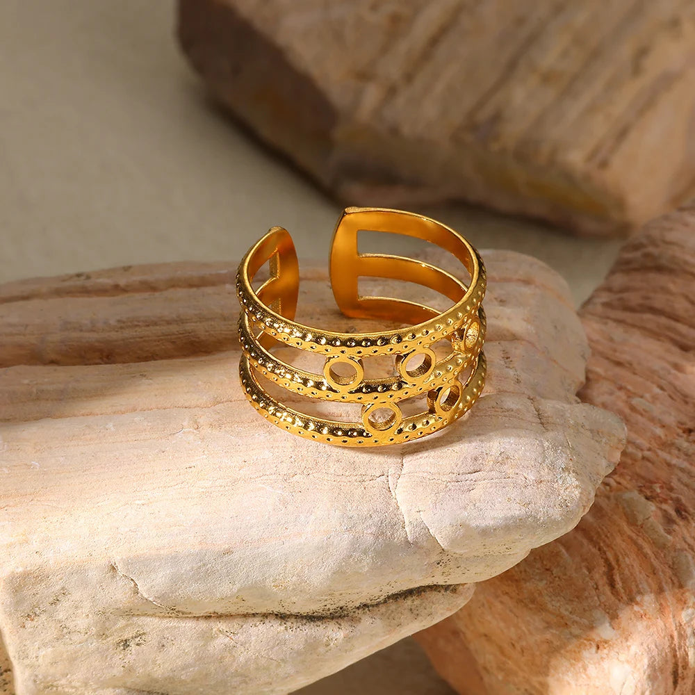Titan Rivet Ring