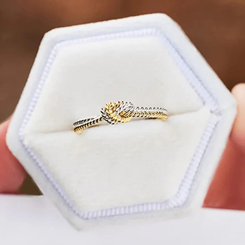 DuoKnot Luxe Ring