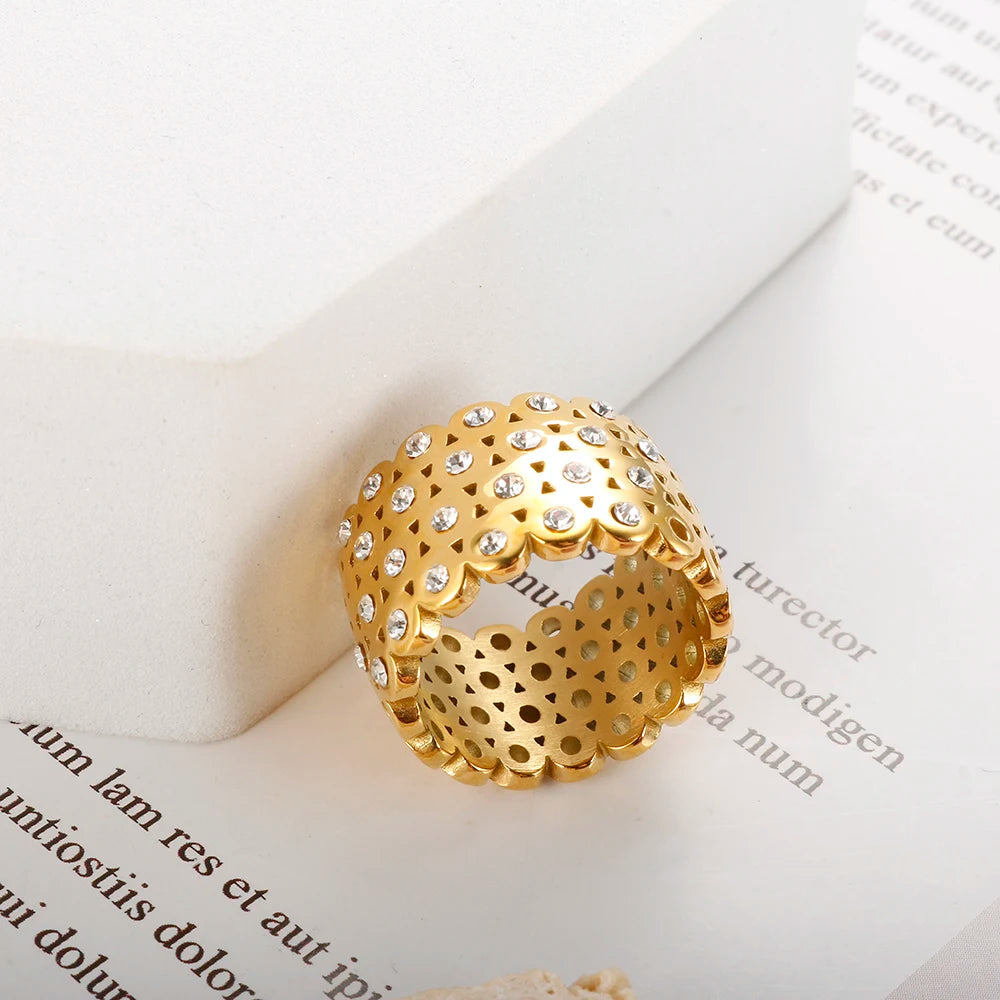 Golden Lattice Ring
