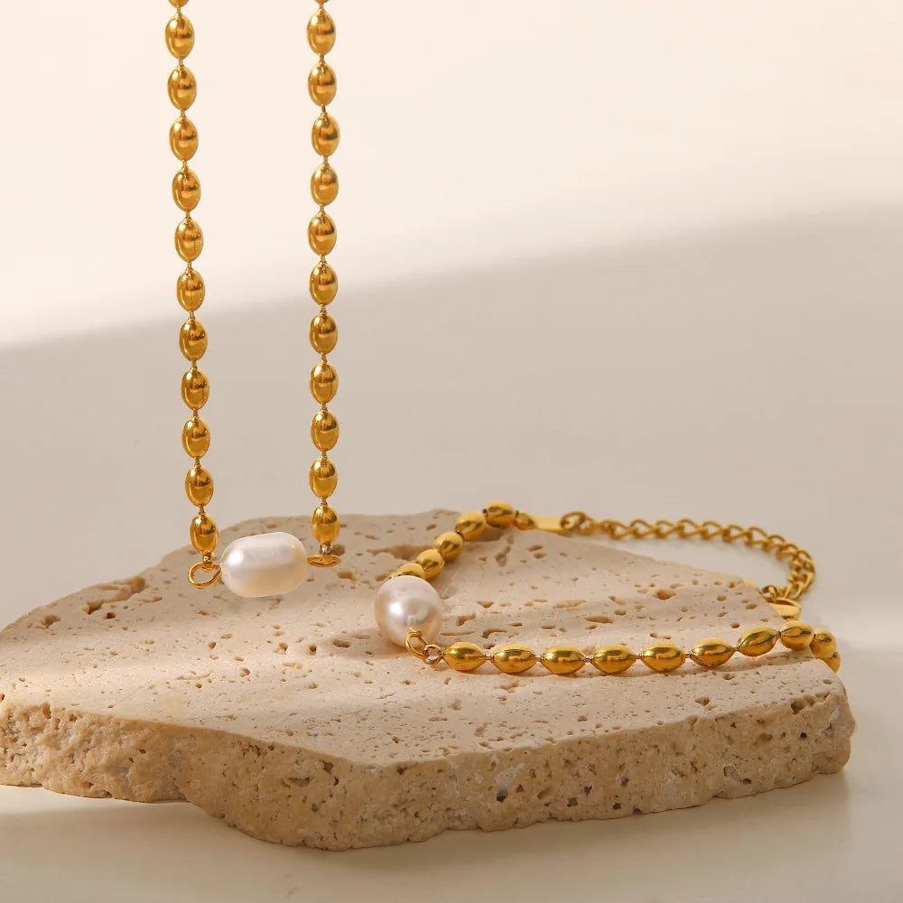 Elegant Pearl Necklace & Bracelet Set