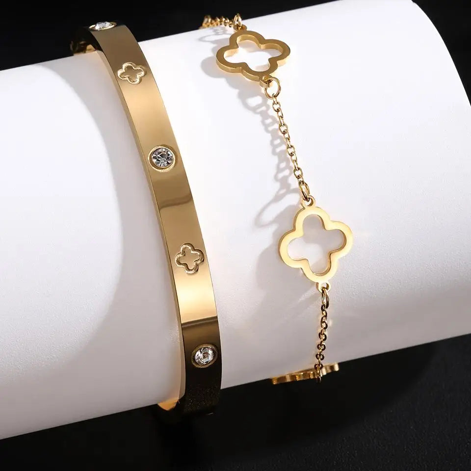 Lucky Clover & Heart Duo Bracelet Set