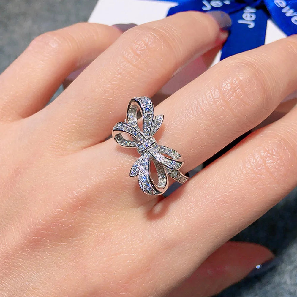 Romance Bow Zircon Ring