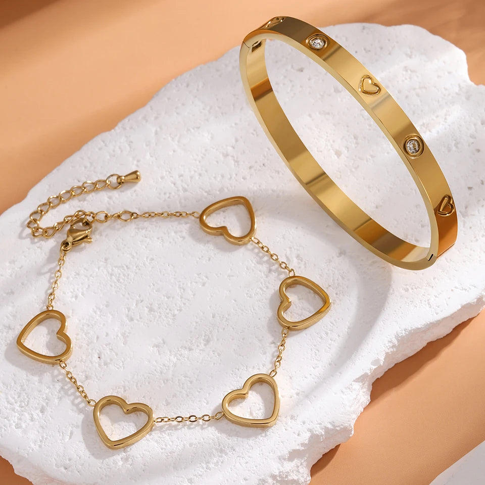 Lucky Clover & Heart Duo Bracelet Set