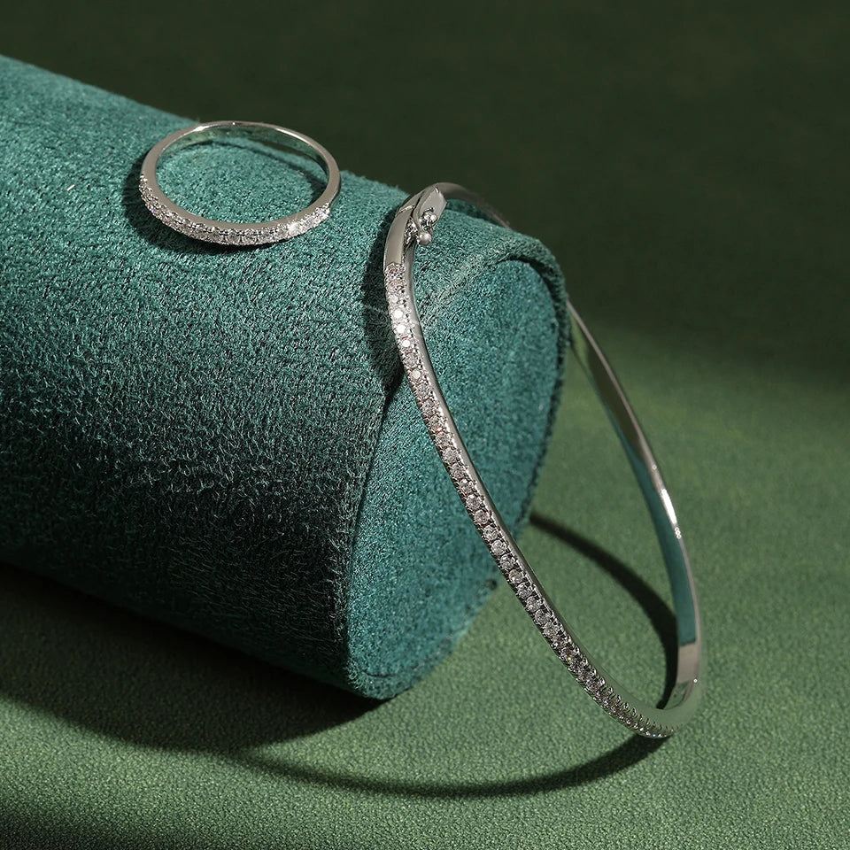 Elegance Line Bangle