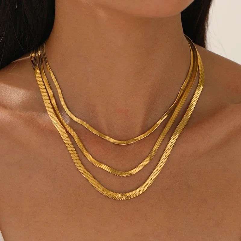 Veloura Necklace
