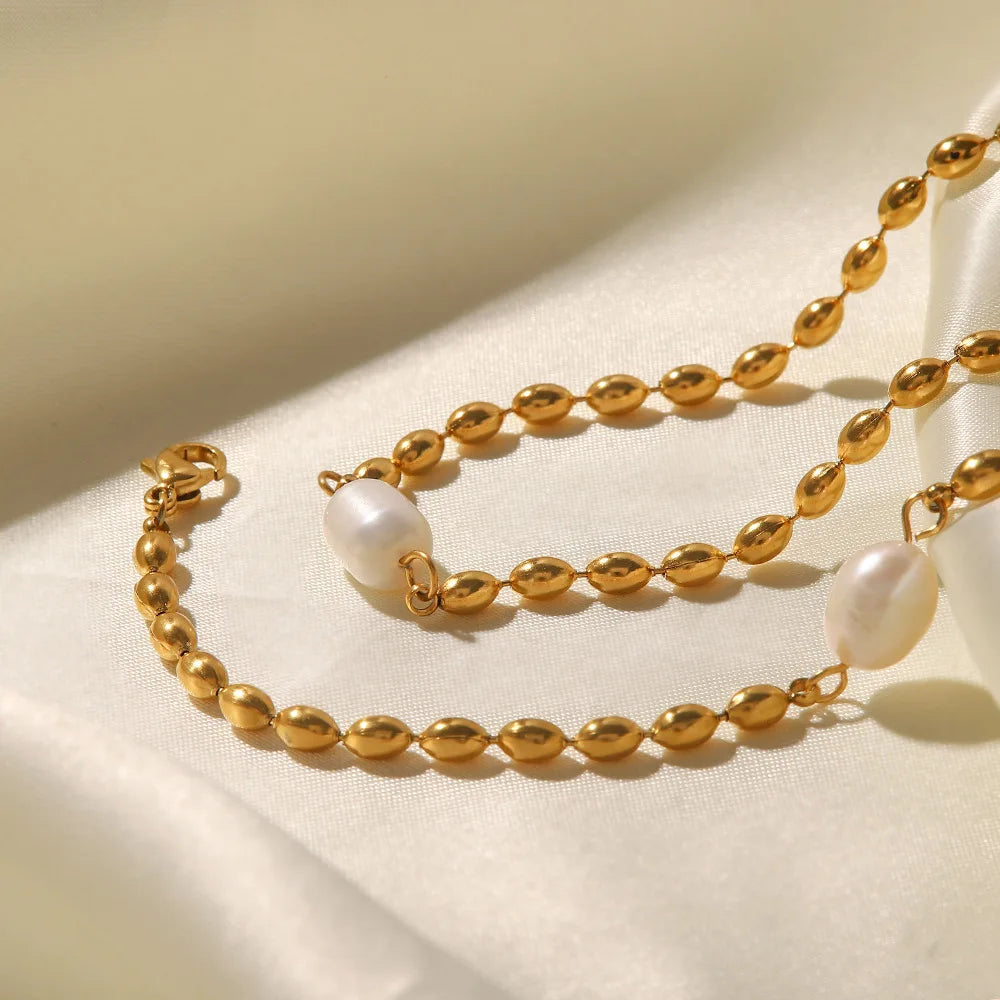 Elegant Pearl Necklace & Bracelet Set