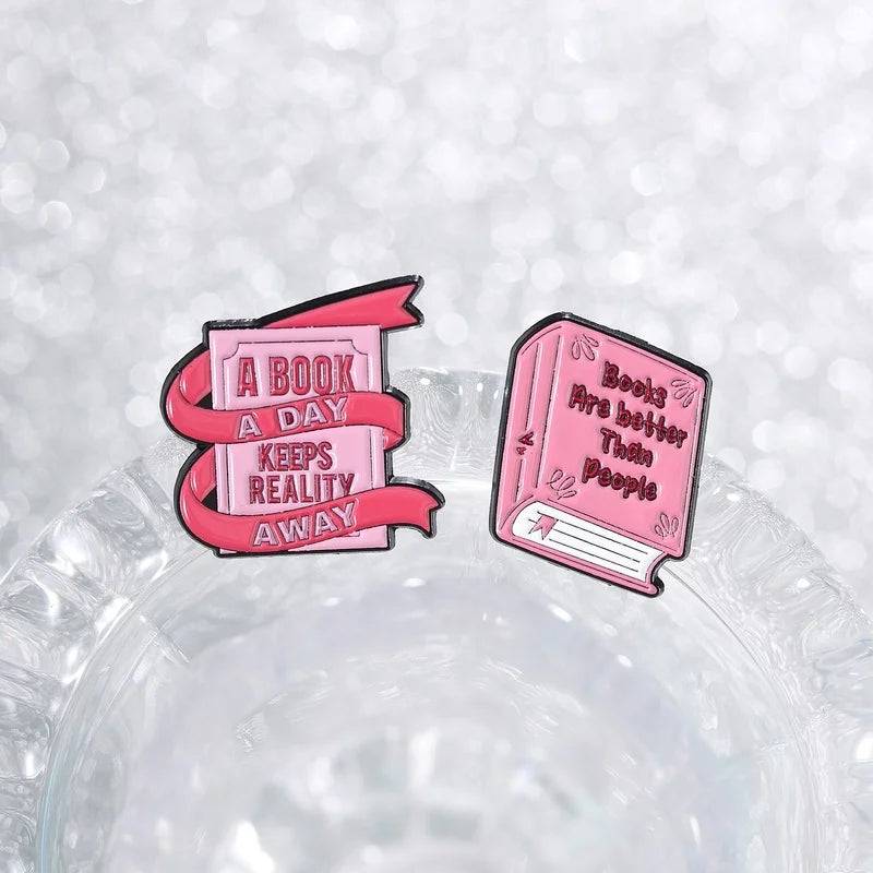 Read & Dream Pin